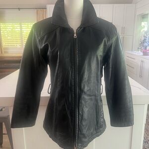 Black Leather Zip-Front Women's Jacket (no belt)